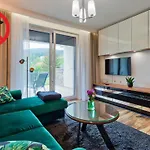 Piano By Royal Aparts Apartment *