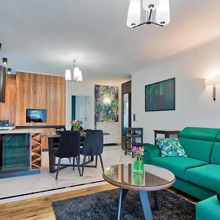 Piano By Royal Aparts *