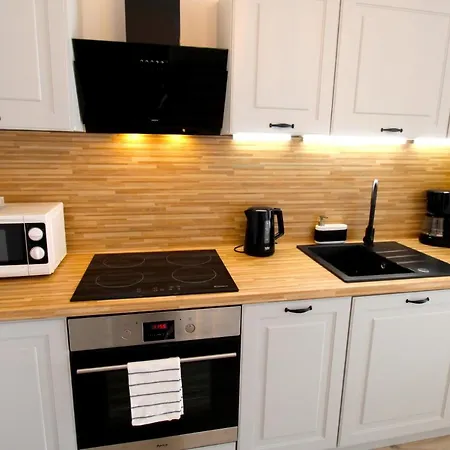 Piano By Royal Aparts *