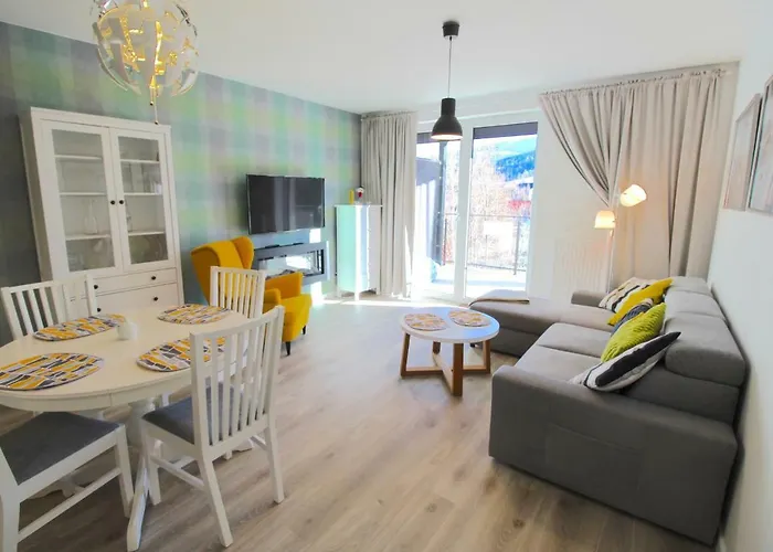 Piano By Royal Aparts *